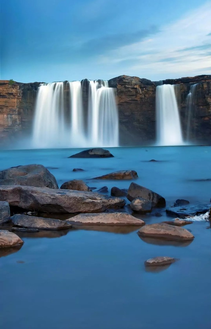 Falls