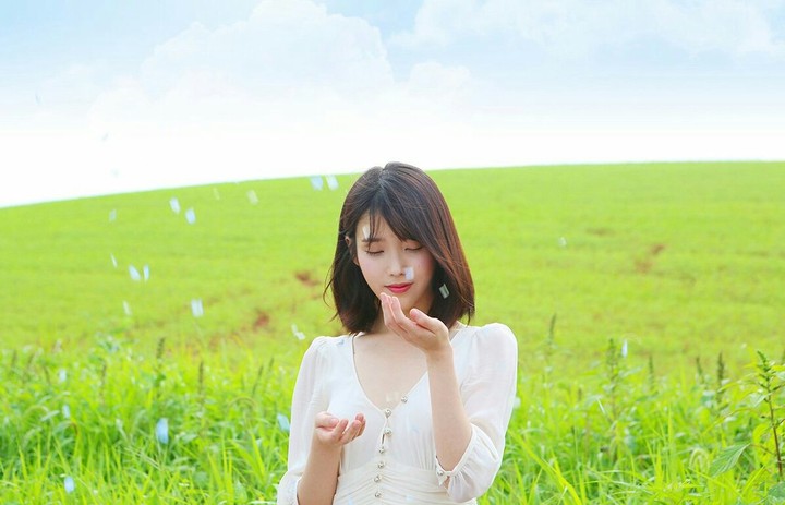 IU