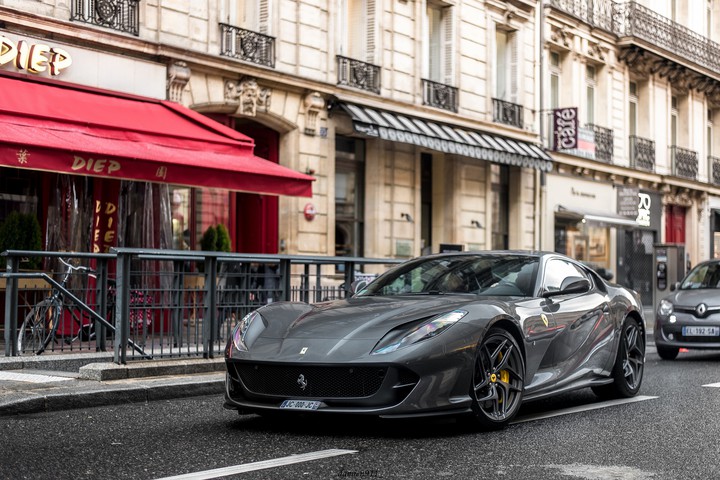 Ferrari 812SF