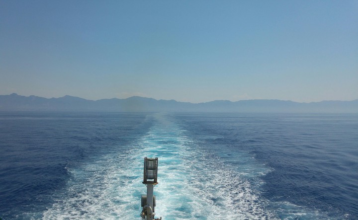 ship tour
