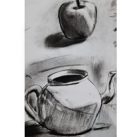An apple and a kettle