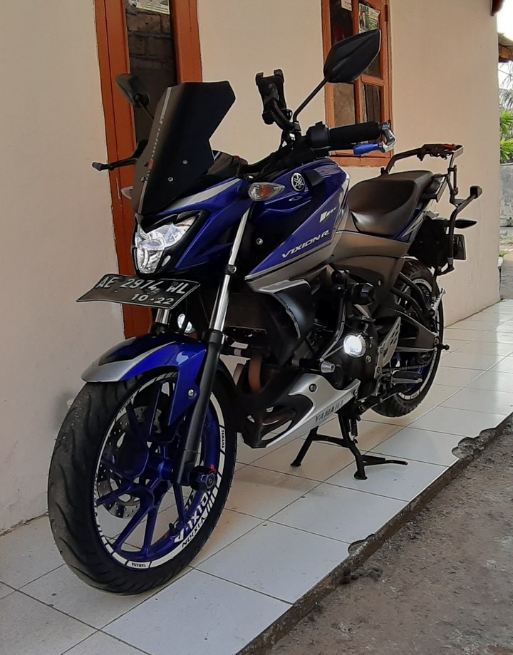 blueblacksilver