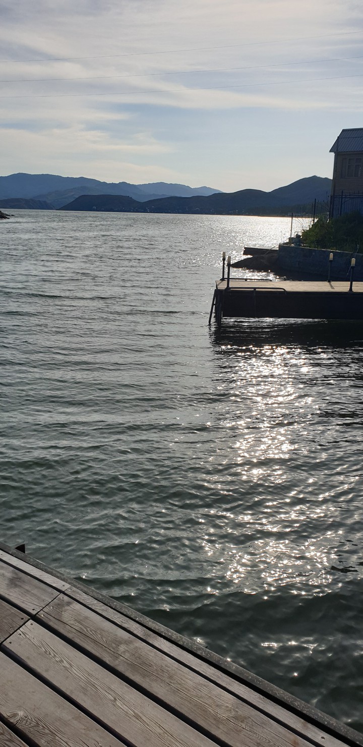 вода