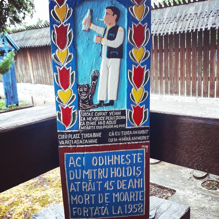 Cimitirul vesel