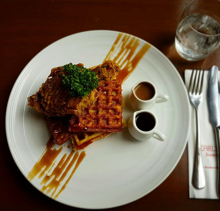 Fried Chicken and Waffle