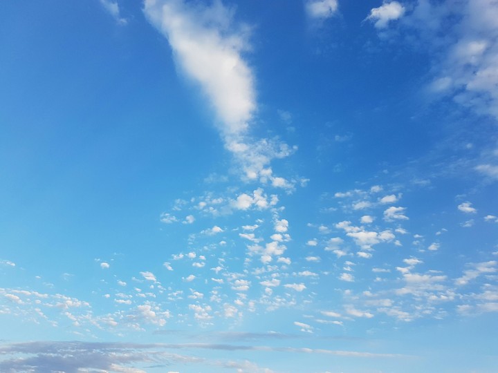 clean sky for deep breath