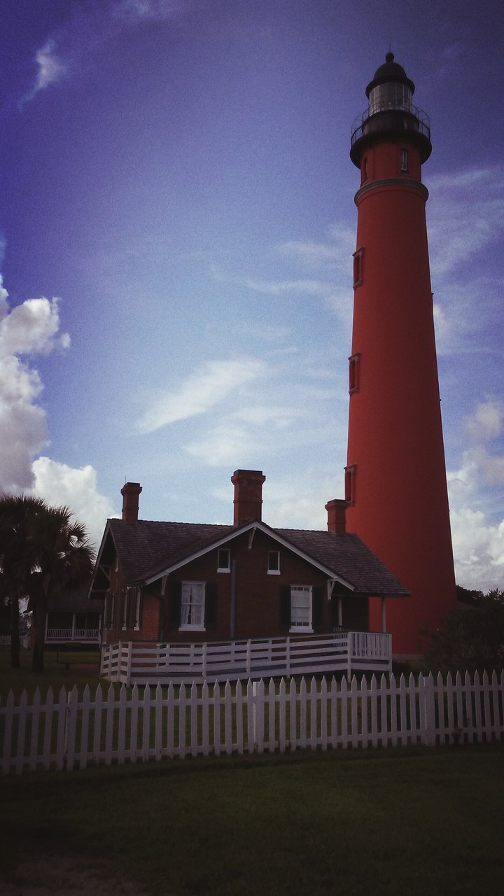 Ponce Inlet light