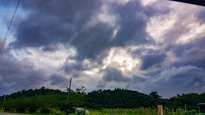 i love sky ❤☁️☁️☁️