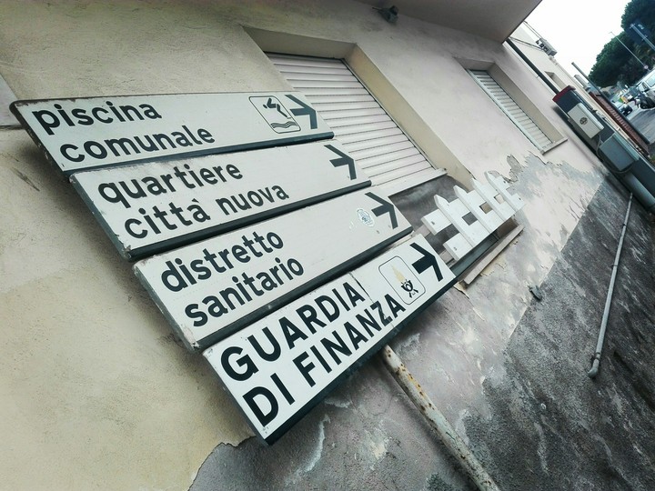 cartello stradale