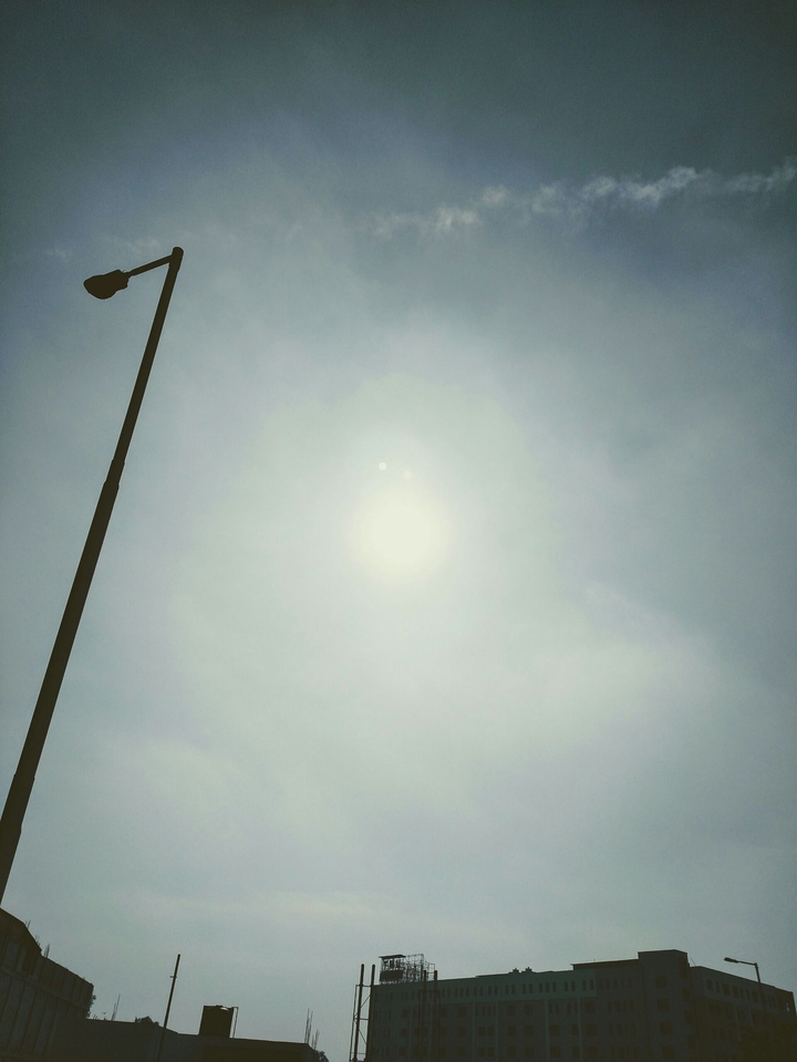 road light sun shine