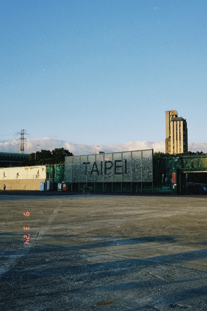 .