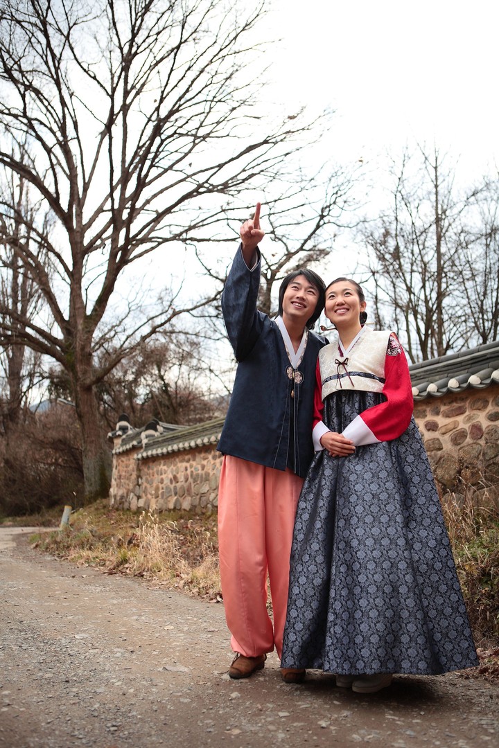 Couple in Korean Dress II