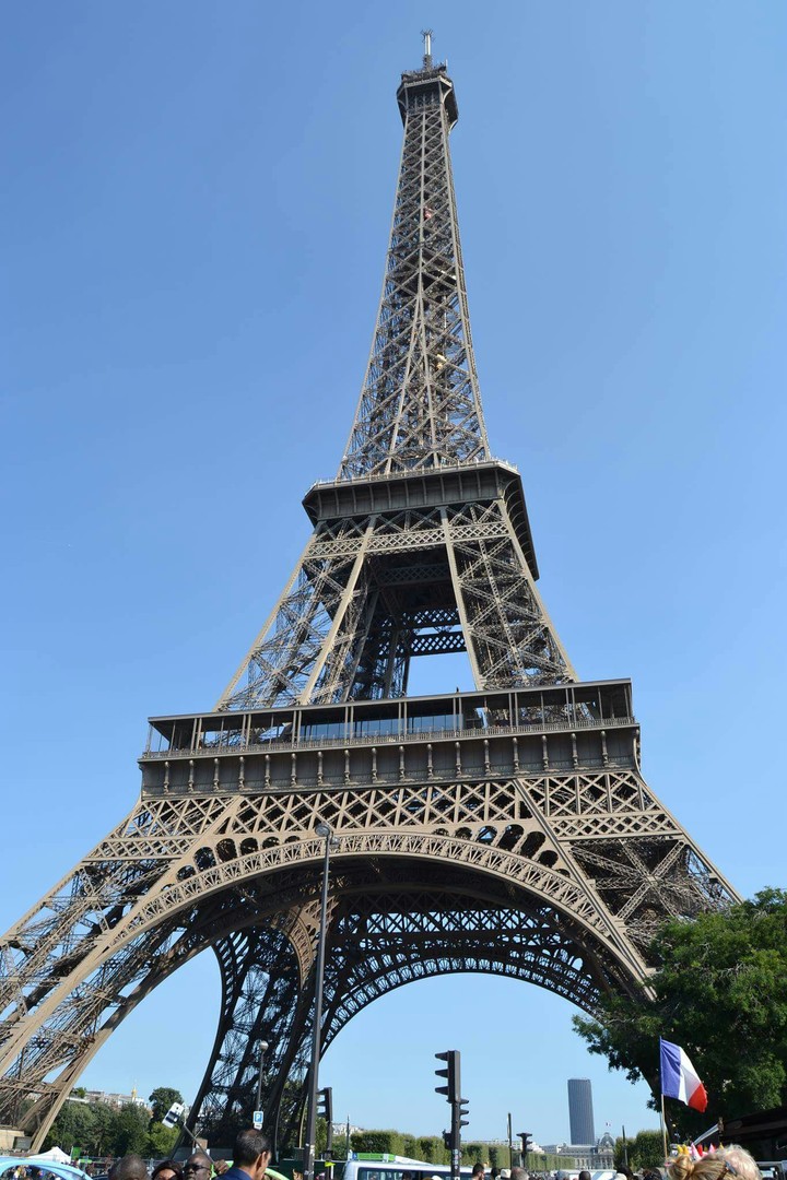 eiffel tower