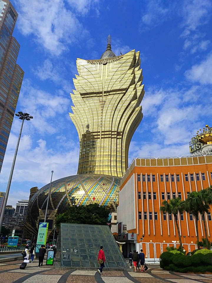 gold hotel