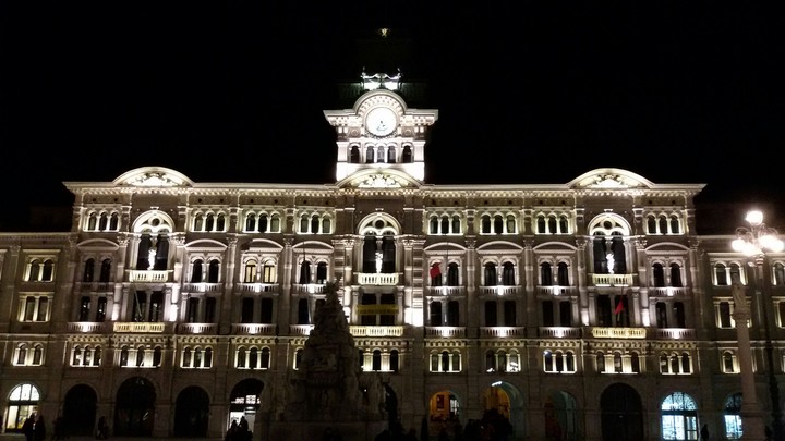 Trieste night