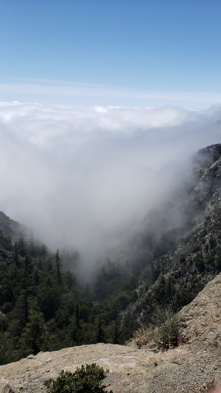 en las montañas