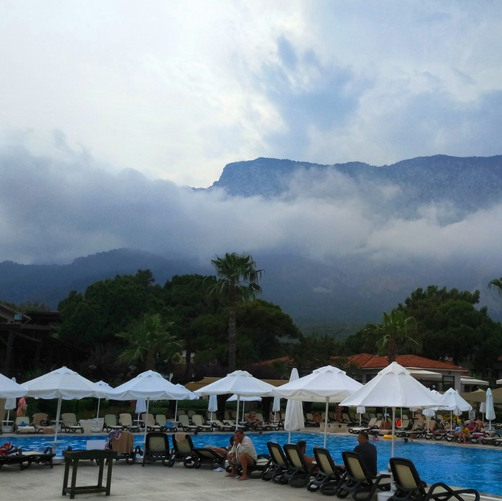 clouds on the mountains