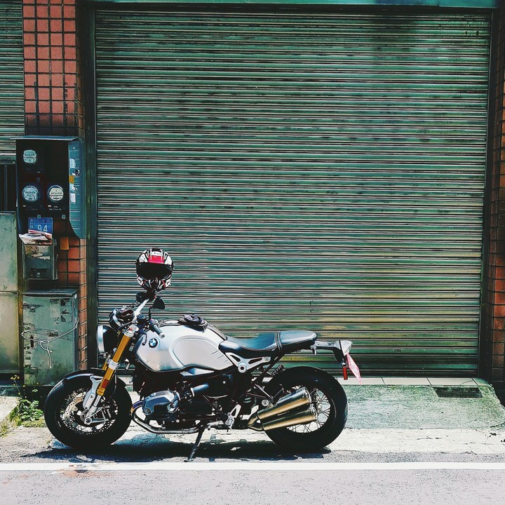 RnineT