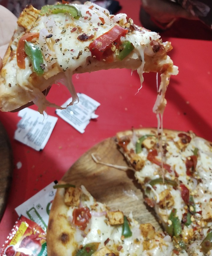 Pizza slice