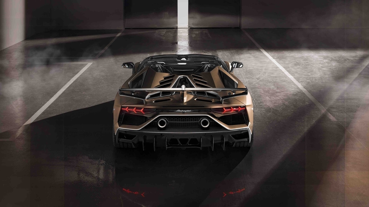 Lamborghini Aventador SVJ Roadster