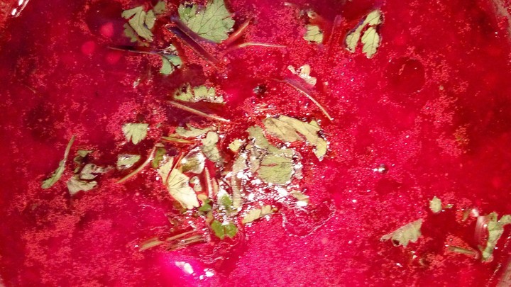tomato beatroot supe