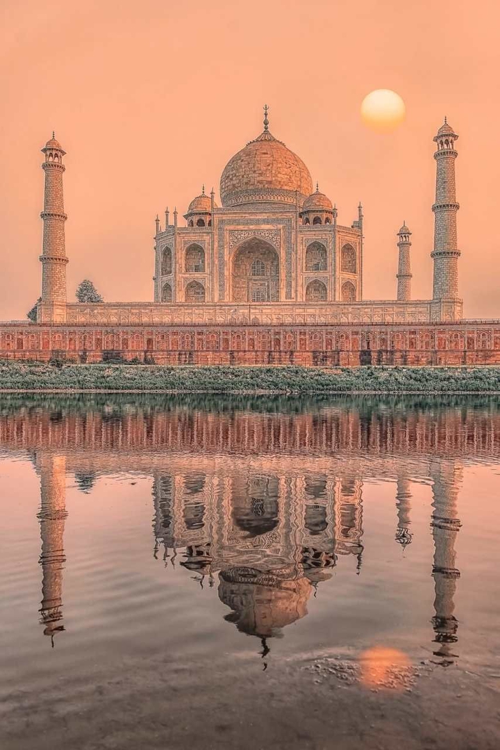 **taj**