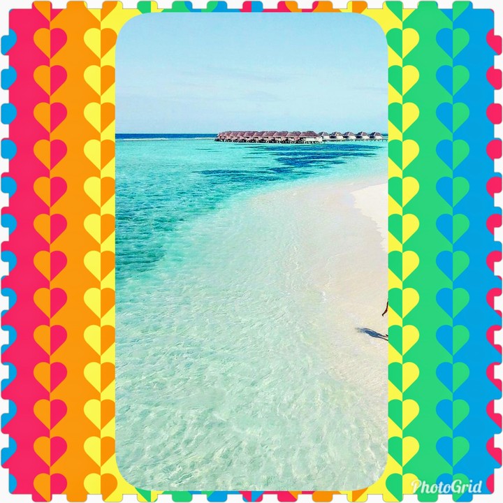 Beautiful Carrfree Fun Sunmer Day at the Beach!!!