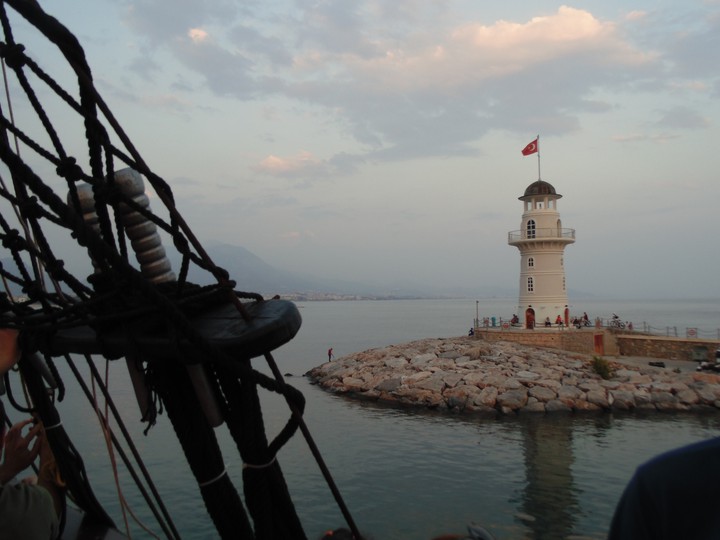 море