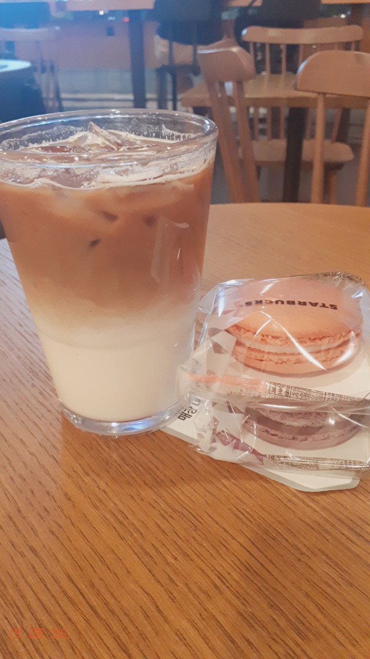 라떼와 마카롱