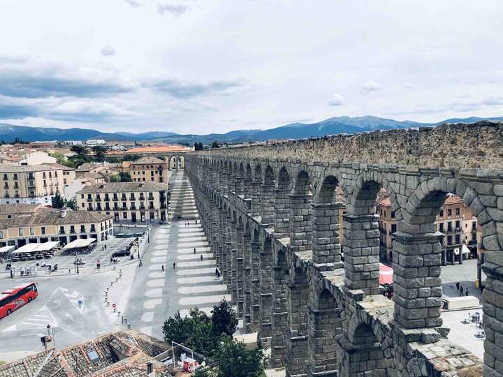 HELLO SEGOVIA