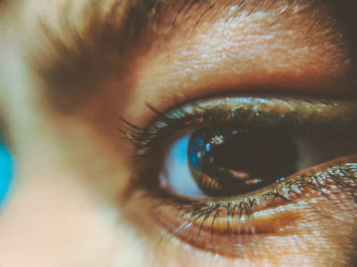 deep eyes