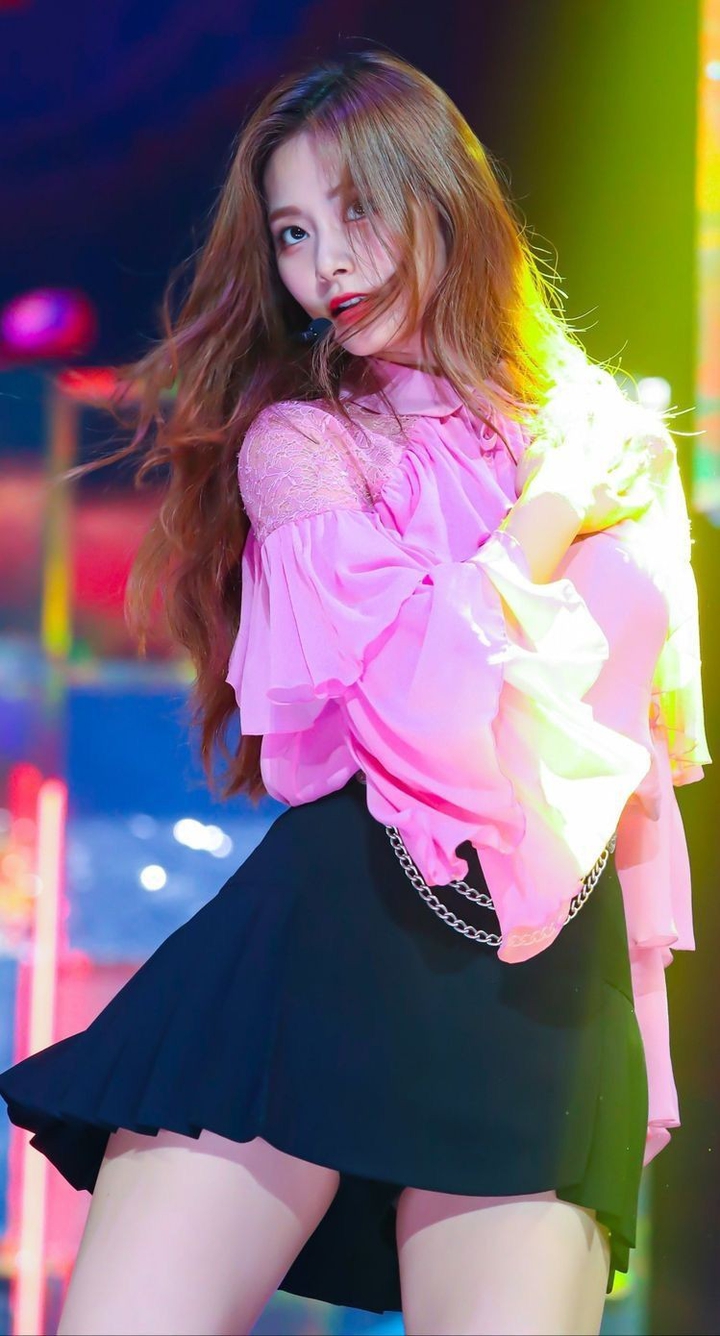 momoland girl