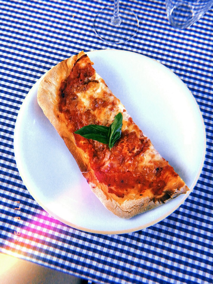 Pizza di casa