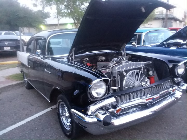 Chevy - love the old ones!!! ♥♥