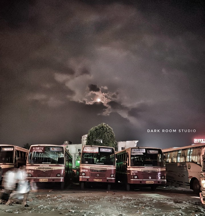 bus station