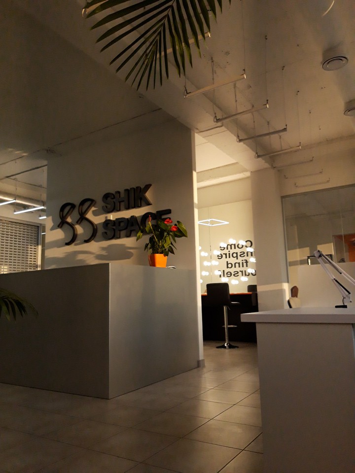 A volte c'è abbastanza shock da un lato completamente inaspe