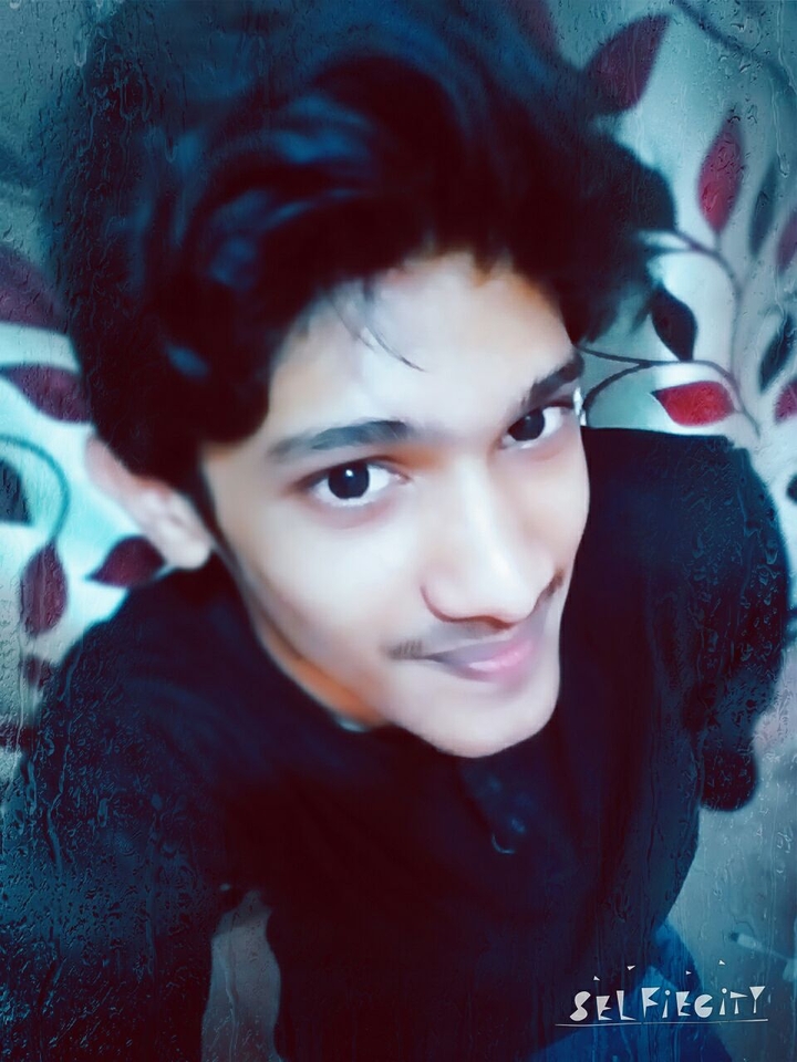 Saurav Maxx