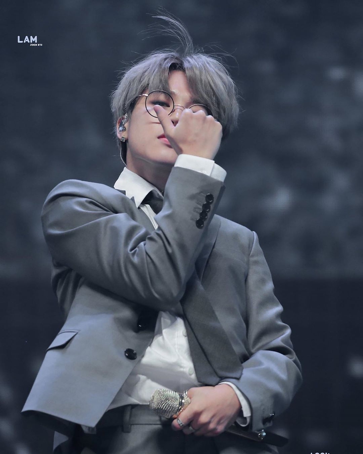 BTS(Bangtan Boys)