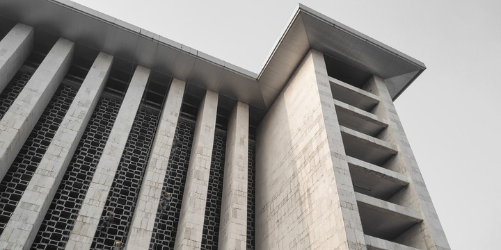 MINIMALISM MOSQUE ISTIQLAL INDONESIA