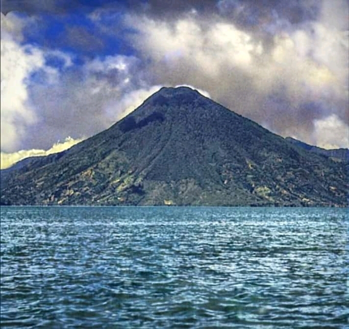 volcan Tolima en Atitlan