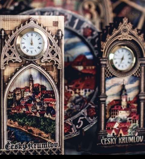 The two faces of time