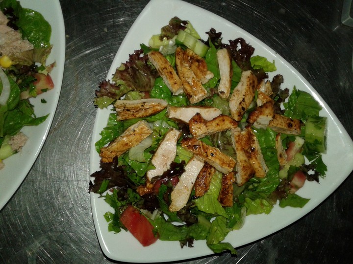 TAVUKLU SALATA