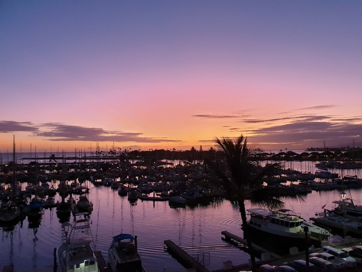 sunset of waikiki beach
