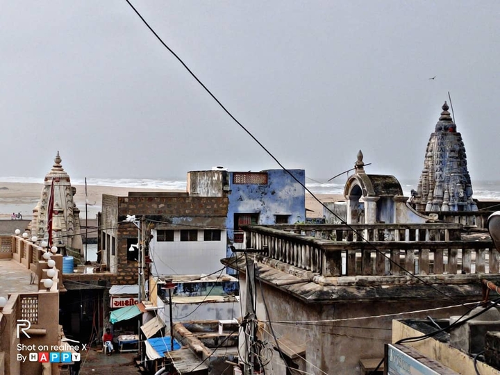jay dwarkadhis ?