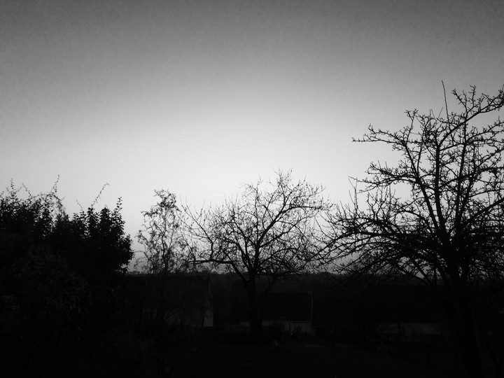 BLACK AND BLANC