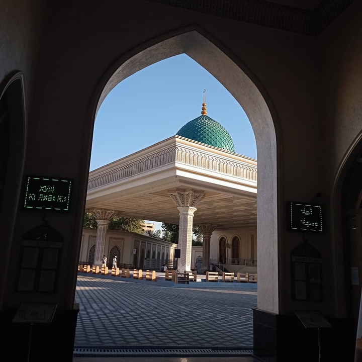 The entrance of the mosque
