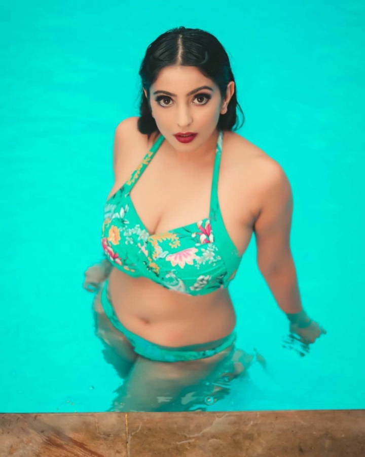 Sexy Indian Bikini Model Photoshoot