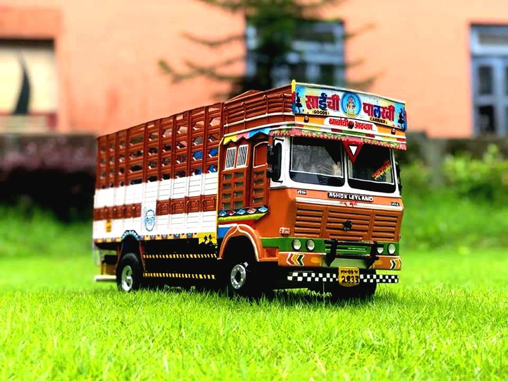Ashok 1618truck