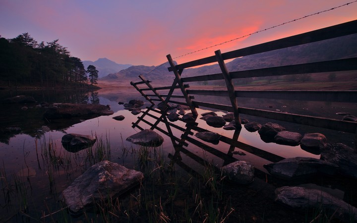 fence river
