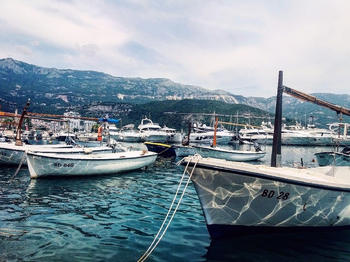 yacht